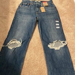 Levi’s Low Pro Mom Jeans